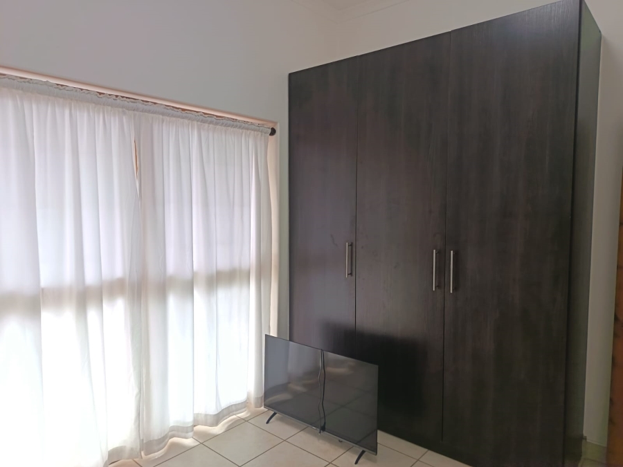 To Let 2 Bedroom Property for Rent in Jeffreys Bay Central Eastern Cape